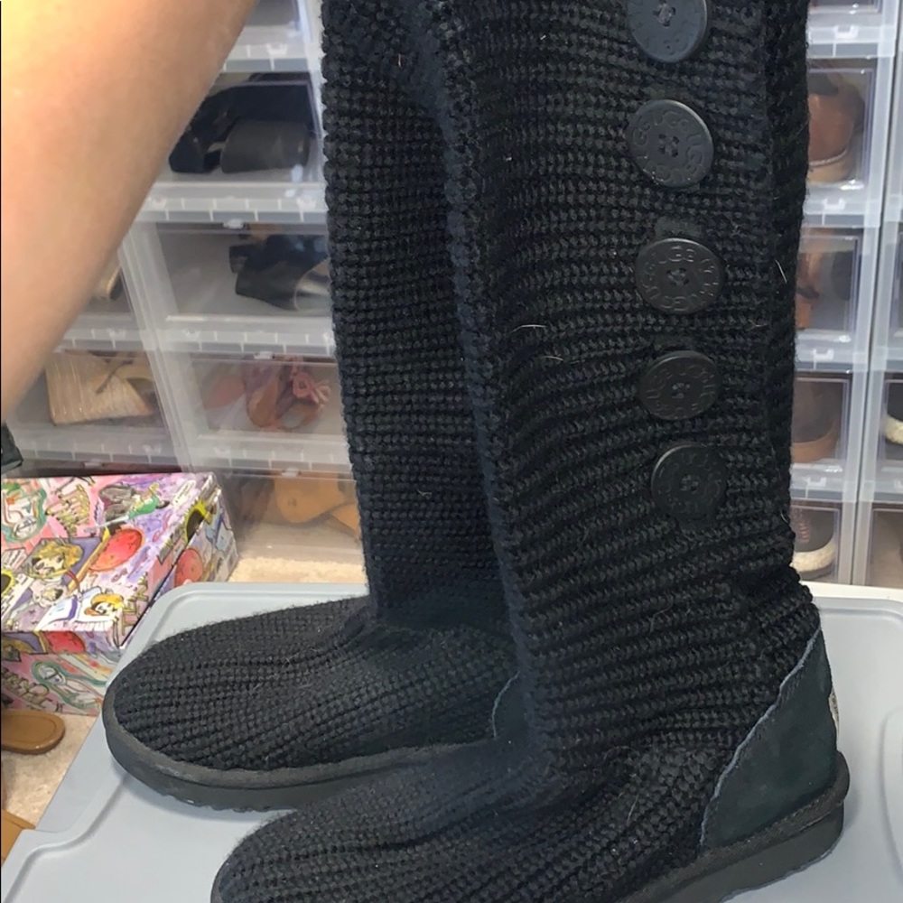 Women’s Black knit uggs